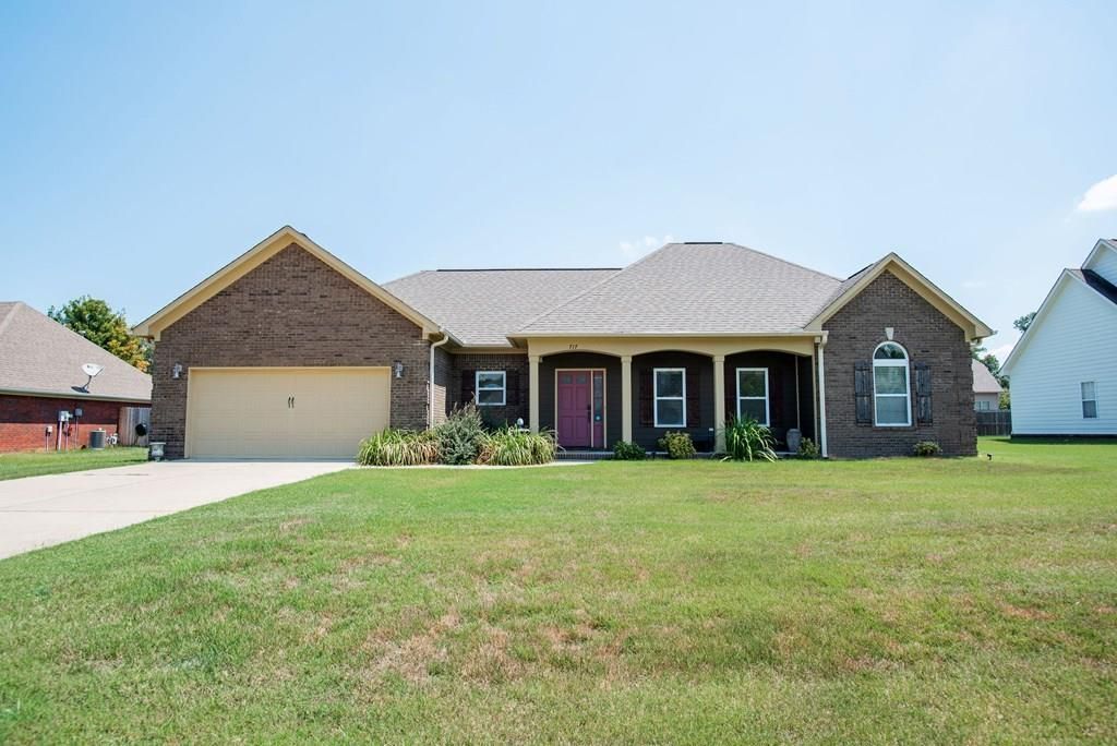 717 Savannah Drive Oxford, MS 38655