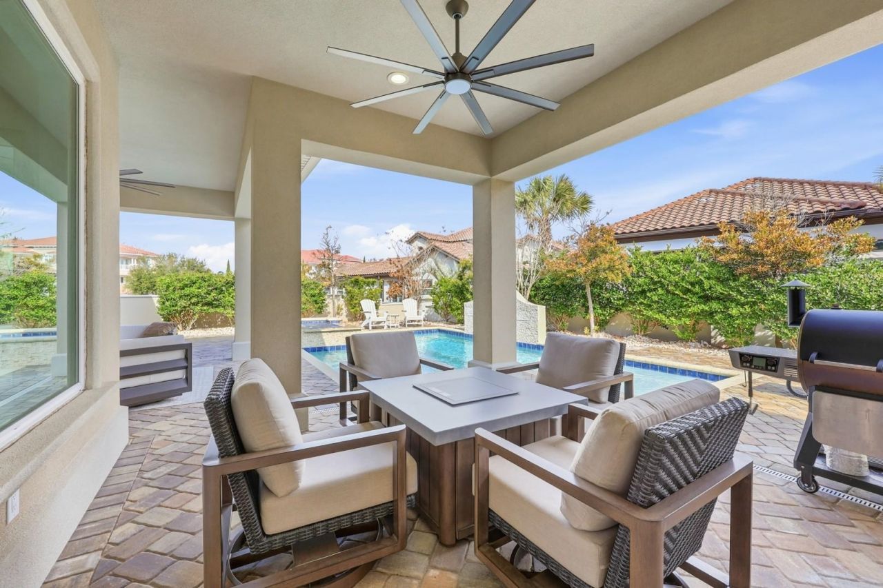 9106 Sanremo Ln. Photo 27