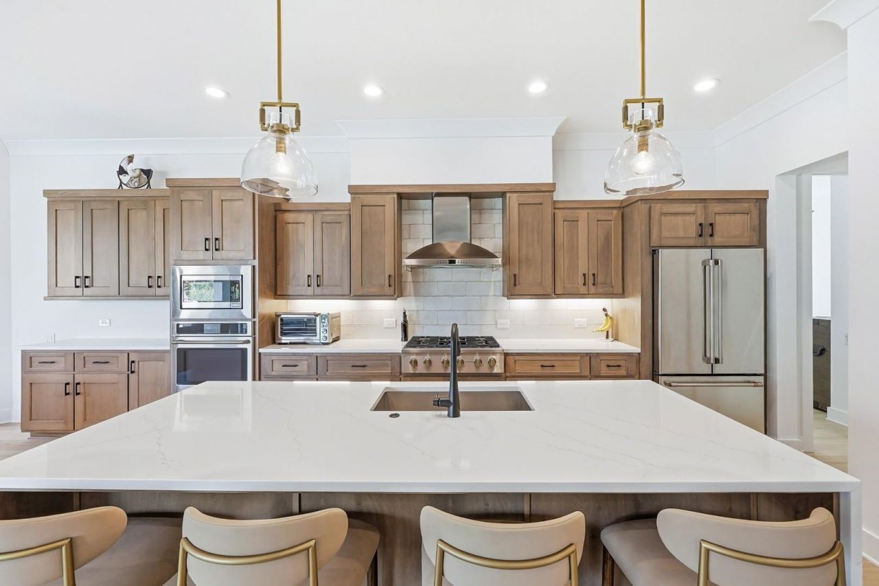 9106 Sanremo Ln. Photo 8