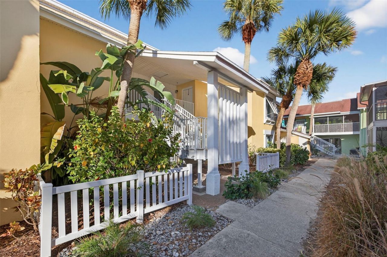 3540 42nd Street S, Unit C, Saint Petersburg, FL 33711 Photo