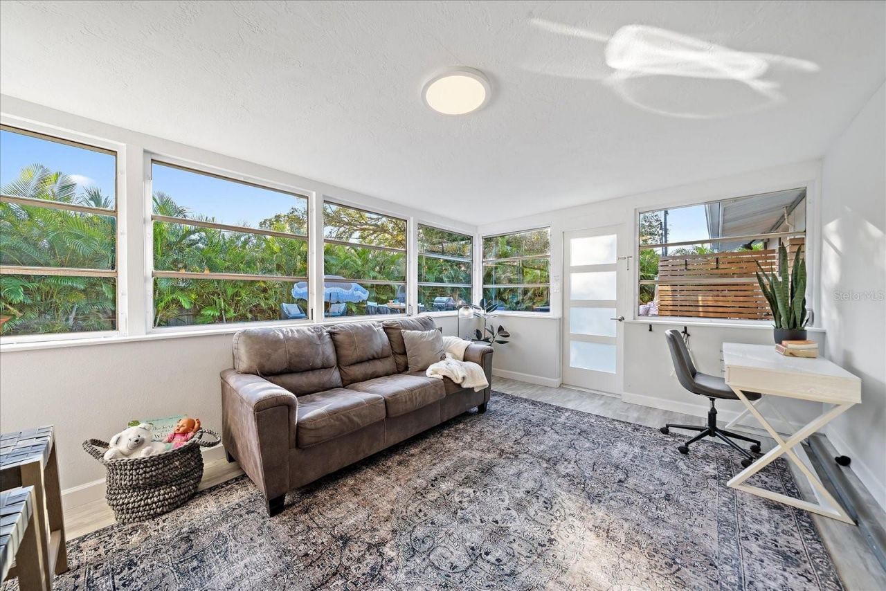 2438 Wisteria Street, Sarasota, FL 34239 Photo