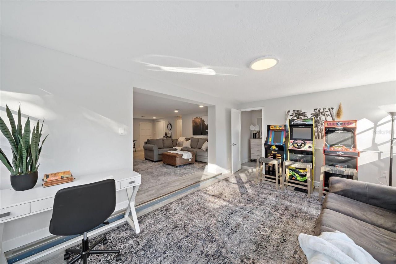 2438 Wisteria Street, Sarasota, FL 34239 Photo