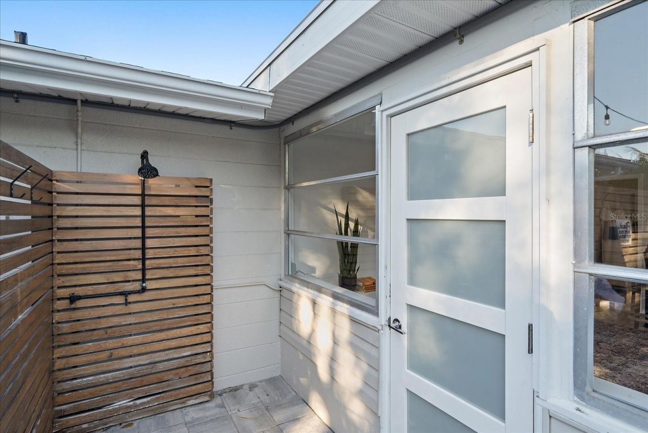 2438 Wisteria Street, Sarasota, FL 34239 Photo