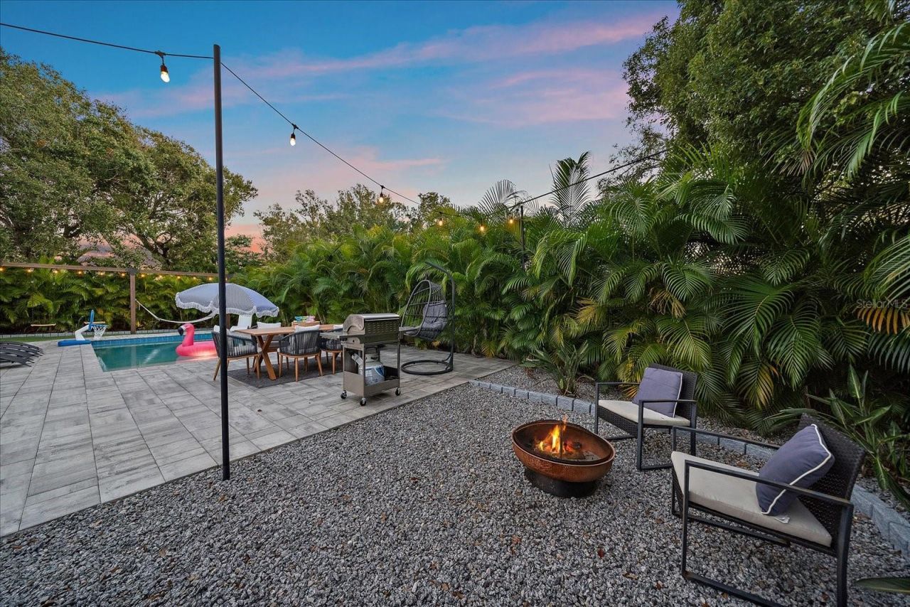 2438 Wisteria Street, Sarasota, FL 34239 Photo