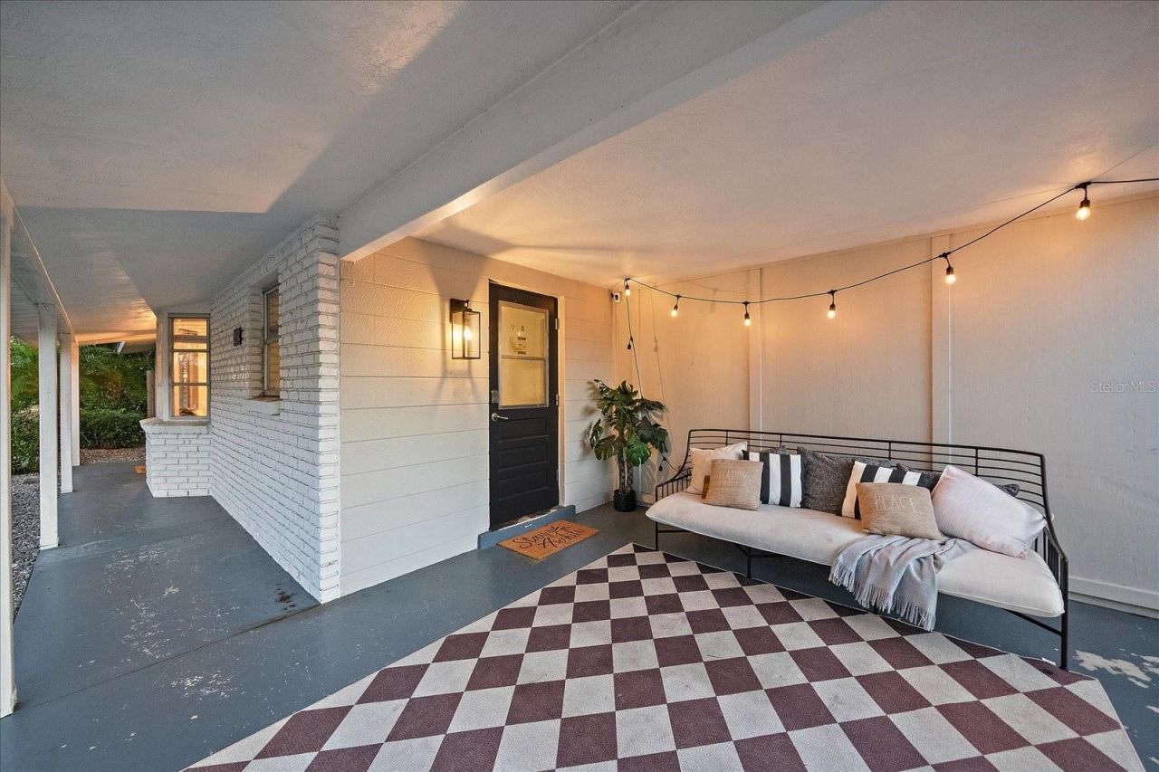 2438 Wisteria Street, Sarasota, FL 34239 Photo