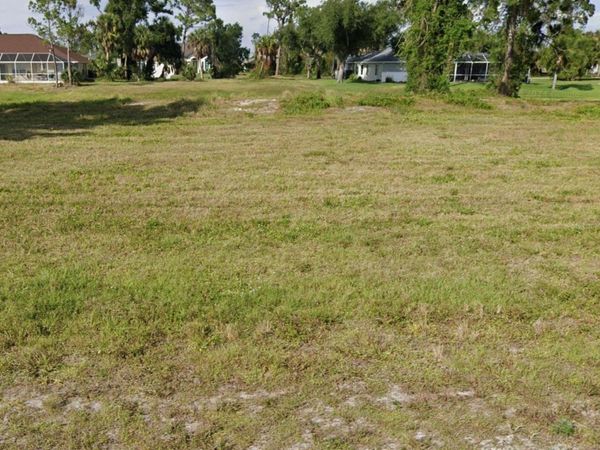 7 TOURNAMENT ROAD, ROTONDA WEST, FL 33947
