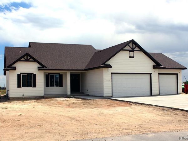 866 E Snyder Drive , Pueblo, CO 81007
