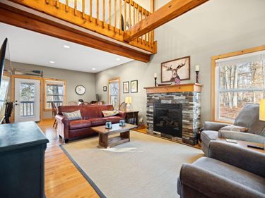 326 Cascade Circle , Russell Springs, KY 42642