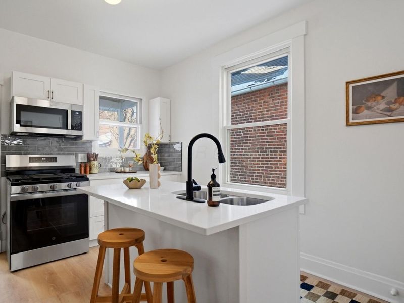 332 E Mithoff Street, Columbus, OH 43206 Photo 13