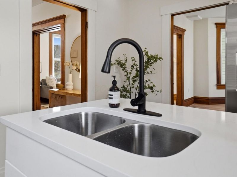 332 E Mithoff Street, Columbus, OH 43206 Photo 17