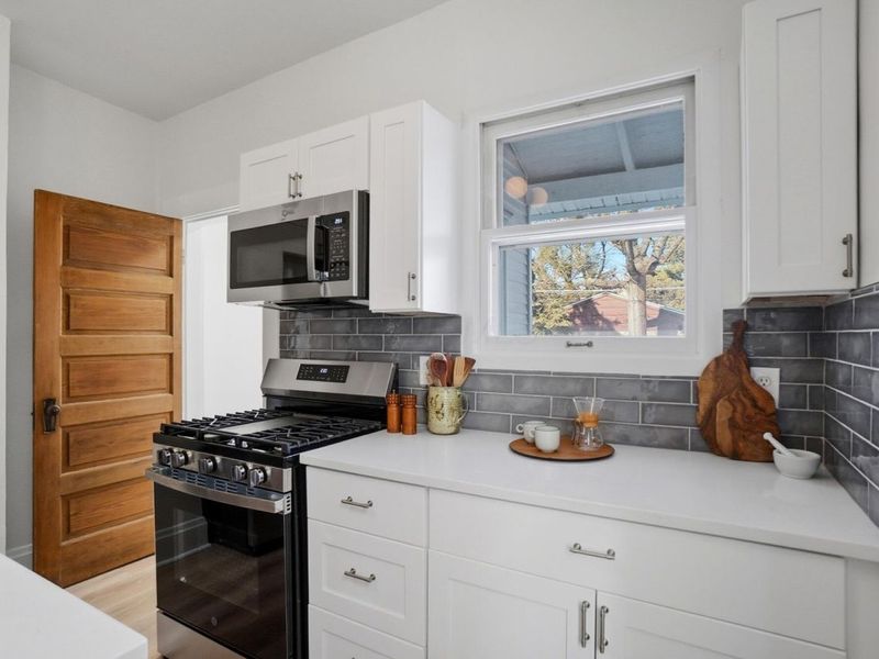 332 E Mithoff Street, Columbus, OH 43206 Photo 18