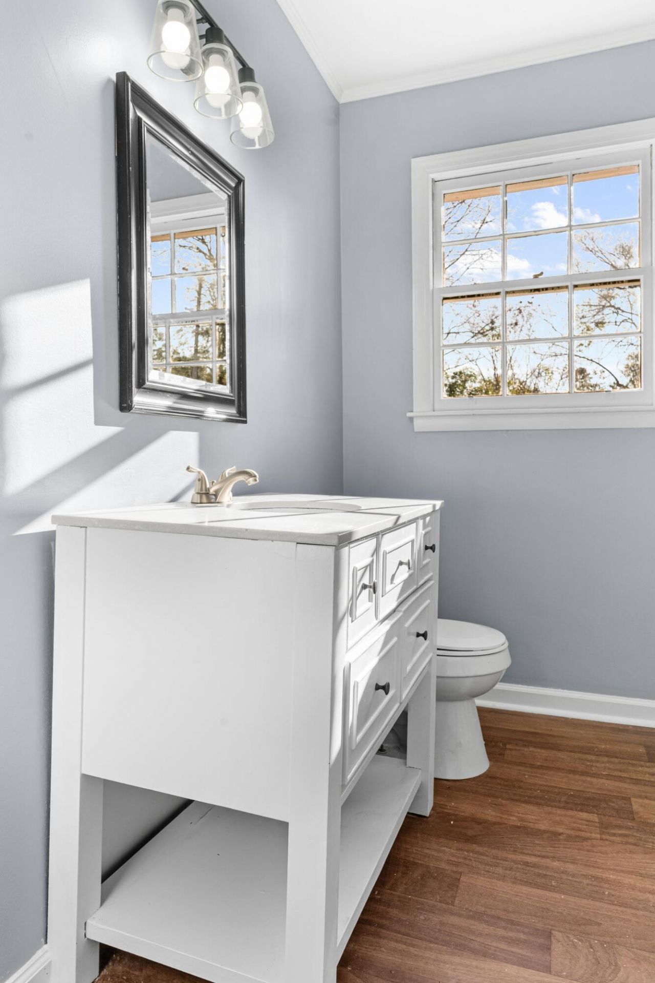 1135 Gloria Street Photo 13