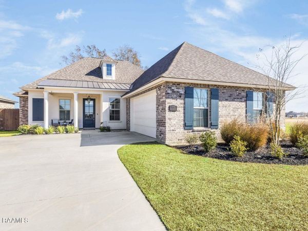 209 Sweet Harvest Road, Youngsville, LA 70592