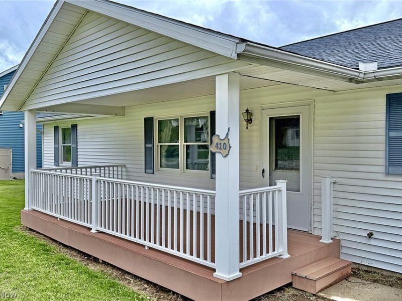 410 Sweet Valley Lane, Kelleys Island, OH 43438 Photo 2