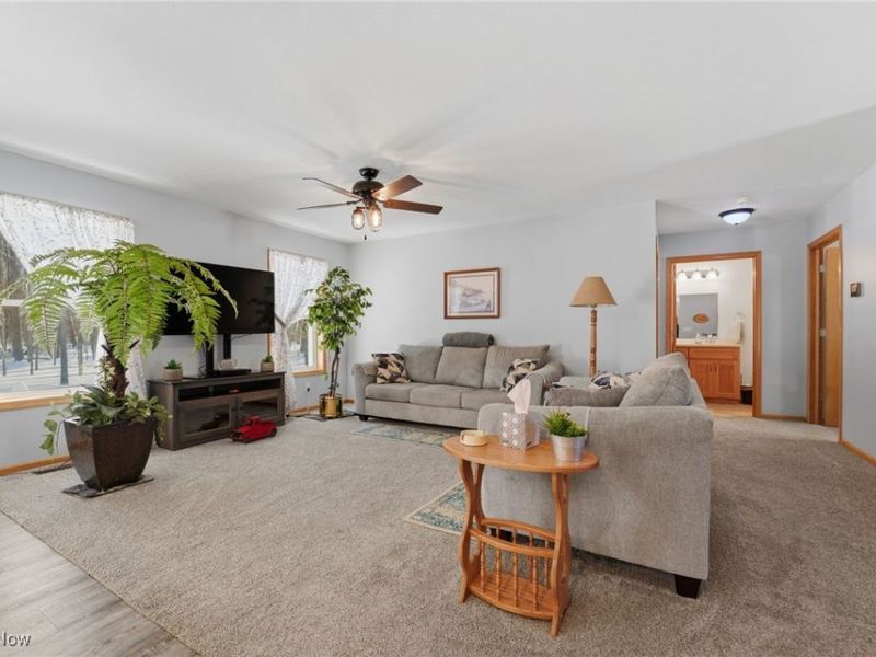 5202 East Union Road, Dorset, OH 44032 Photo 4