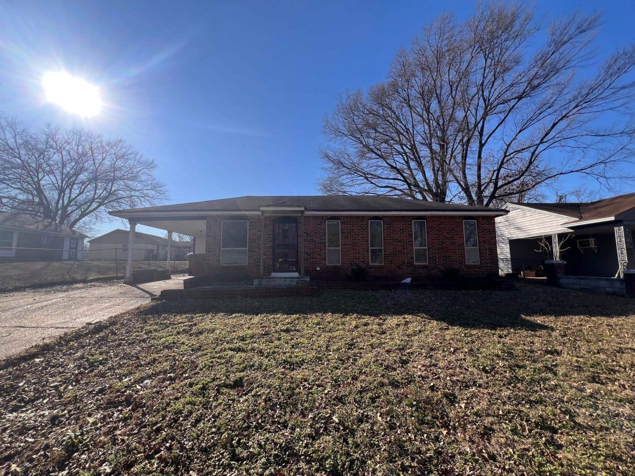 5349 Abbeycrest Dr, Memphis, TN 38109 Main Photo