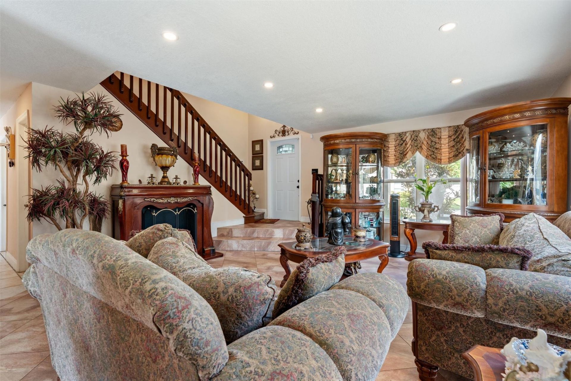 961 SW 98th Avenue, Pembroke Pines, FL 33025 Photo