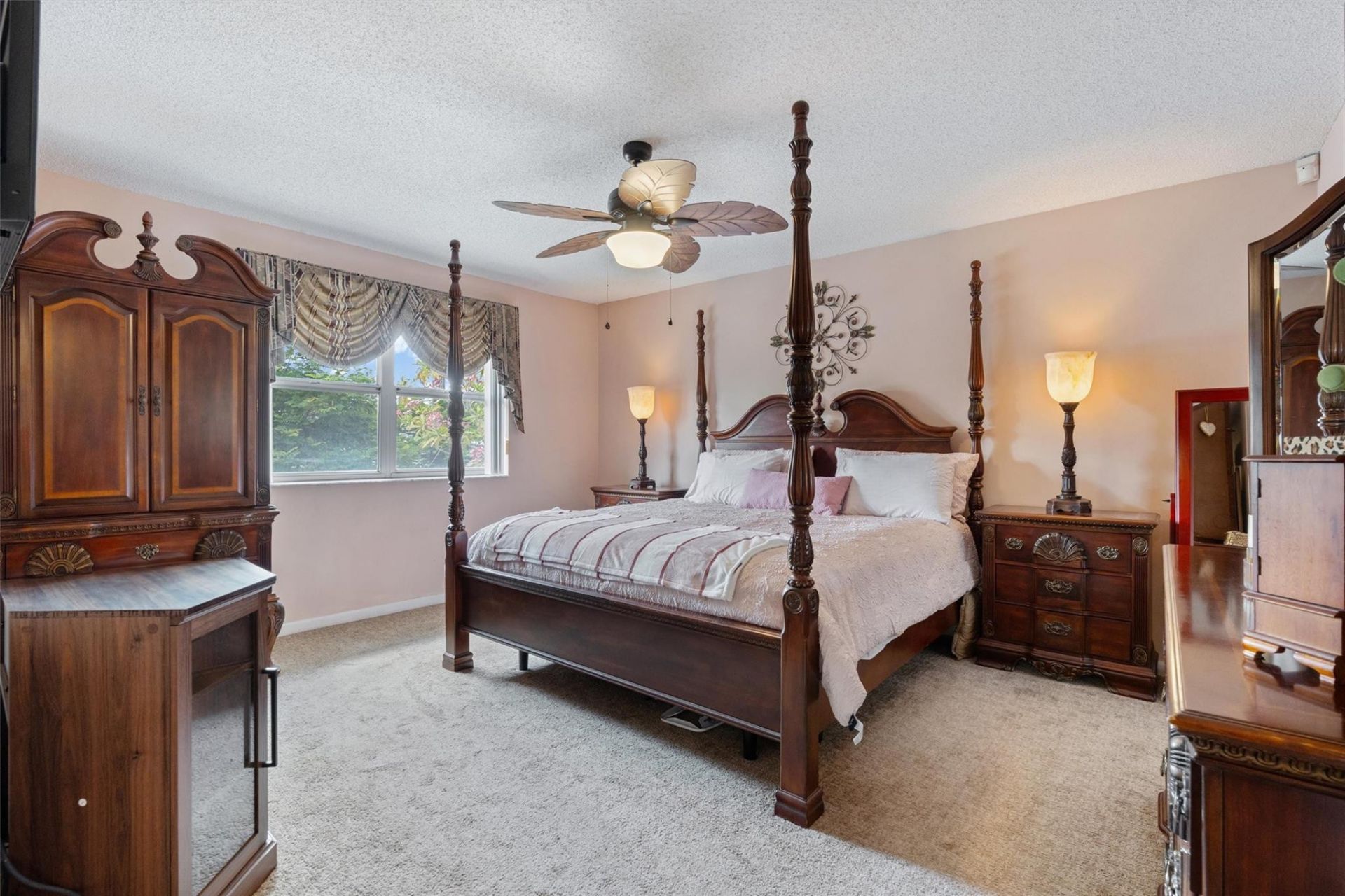 961 SW 98th Avenue, Pembroke Pines, FL 33025 Photo