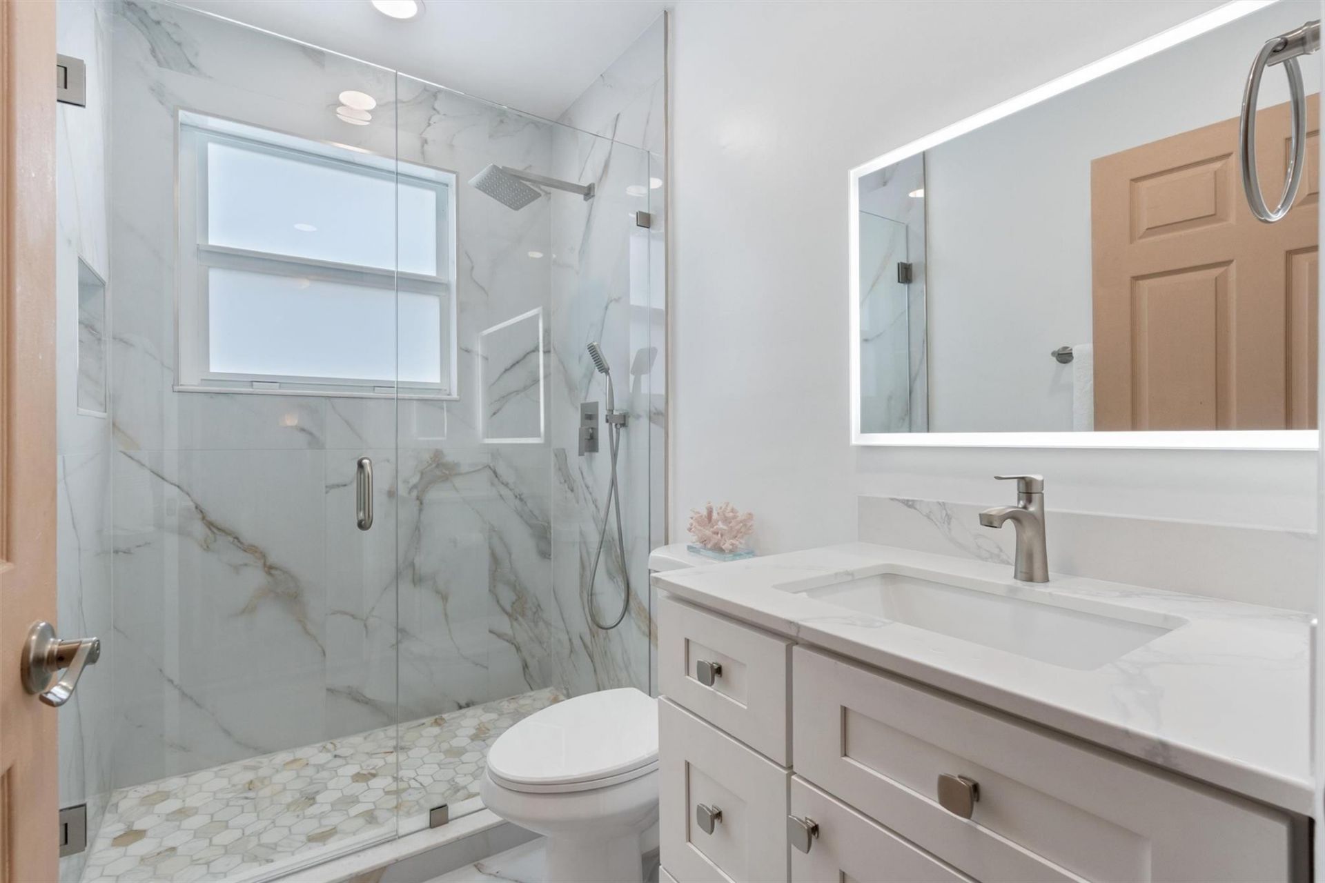 961 SW 98th Avenue, Pembroke Pines, FL 33025 Photo