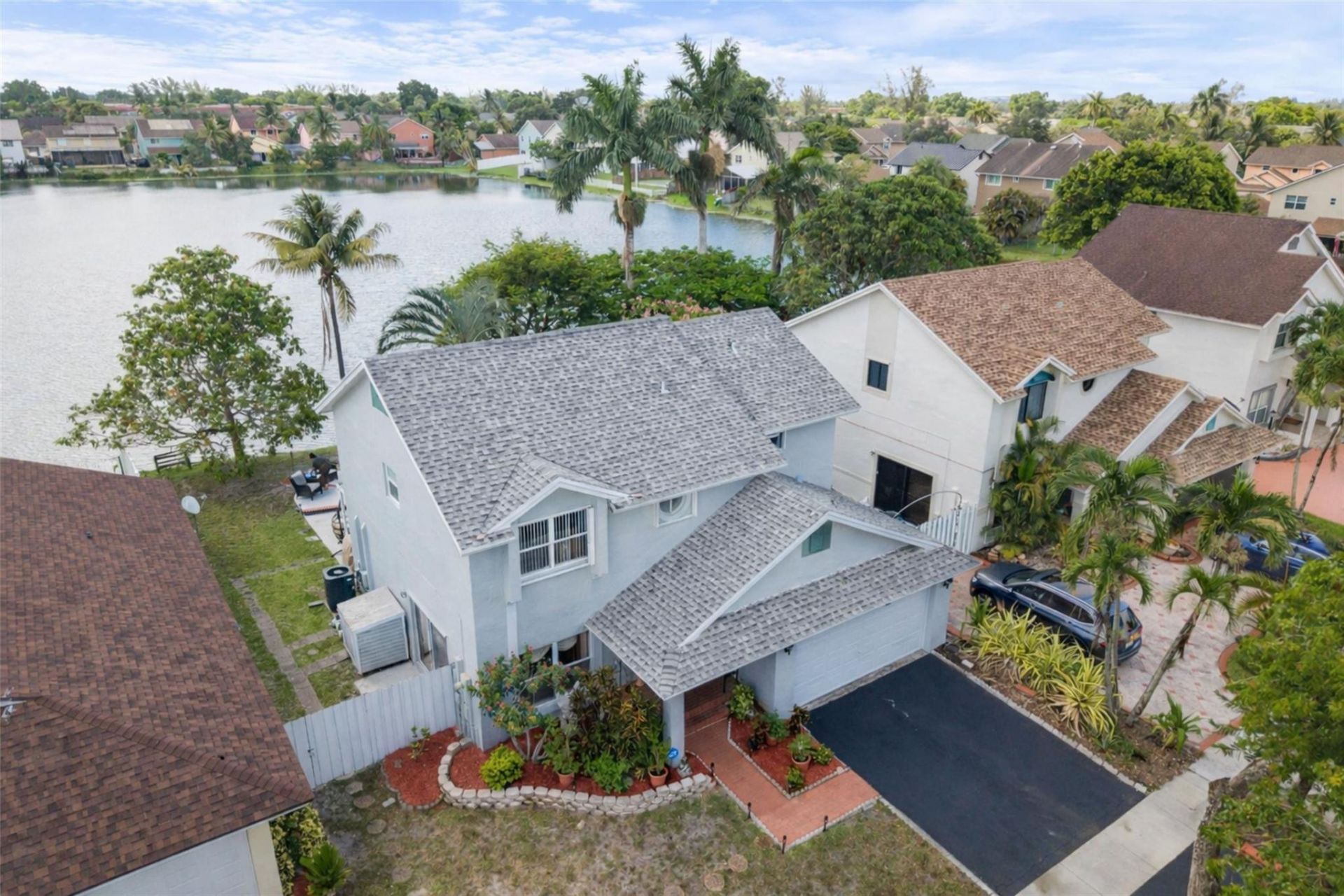 961 SW 98th Avenue, Pembroke Pines, FL 33025 Photo