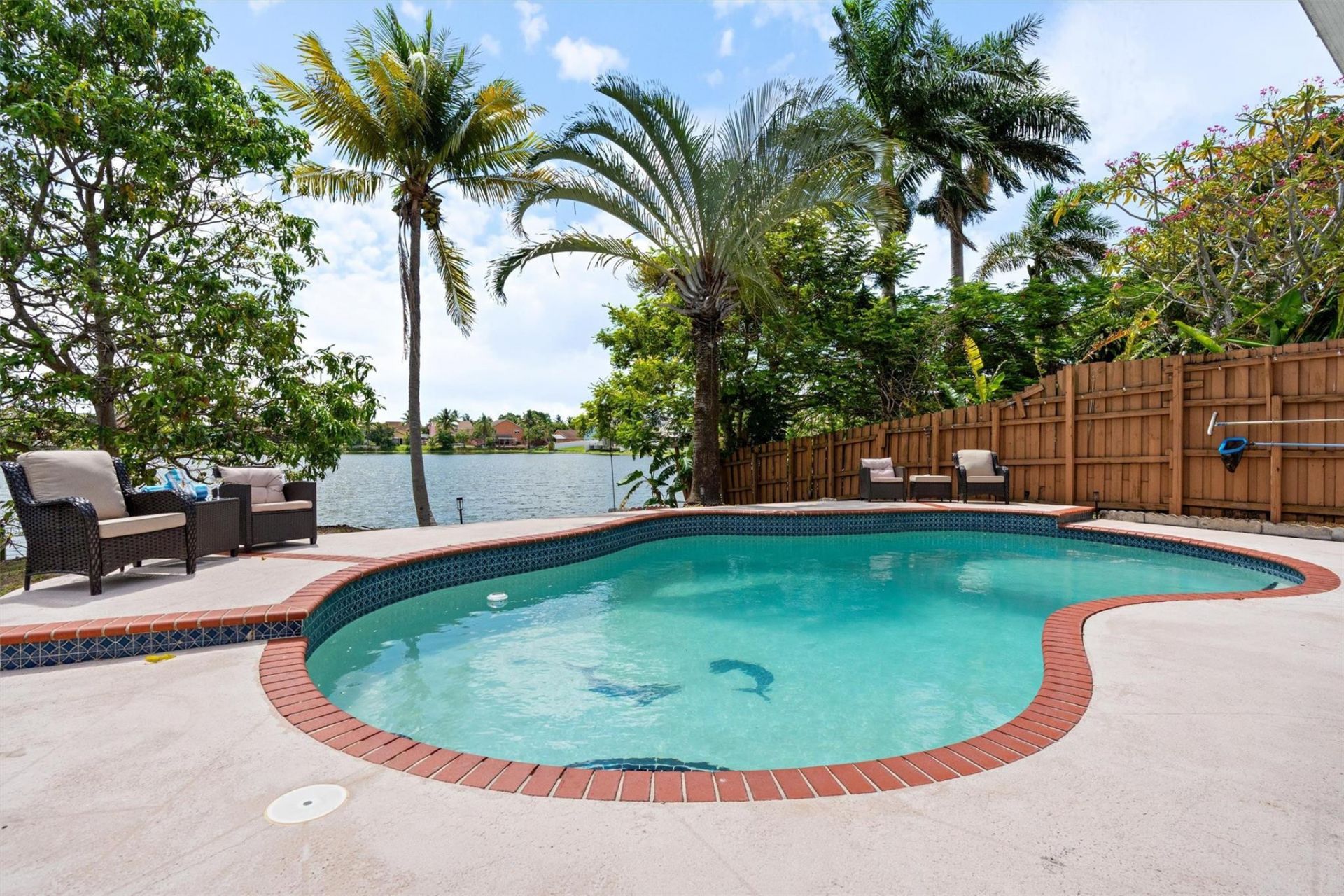 961 SW 98th Avenue, Pembroke Pines, FL 33025 Photo