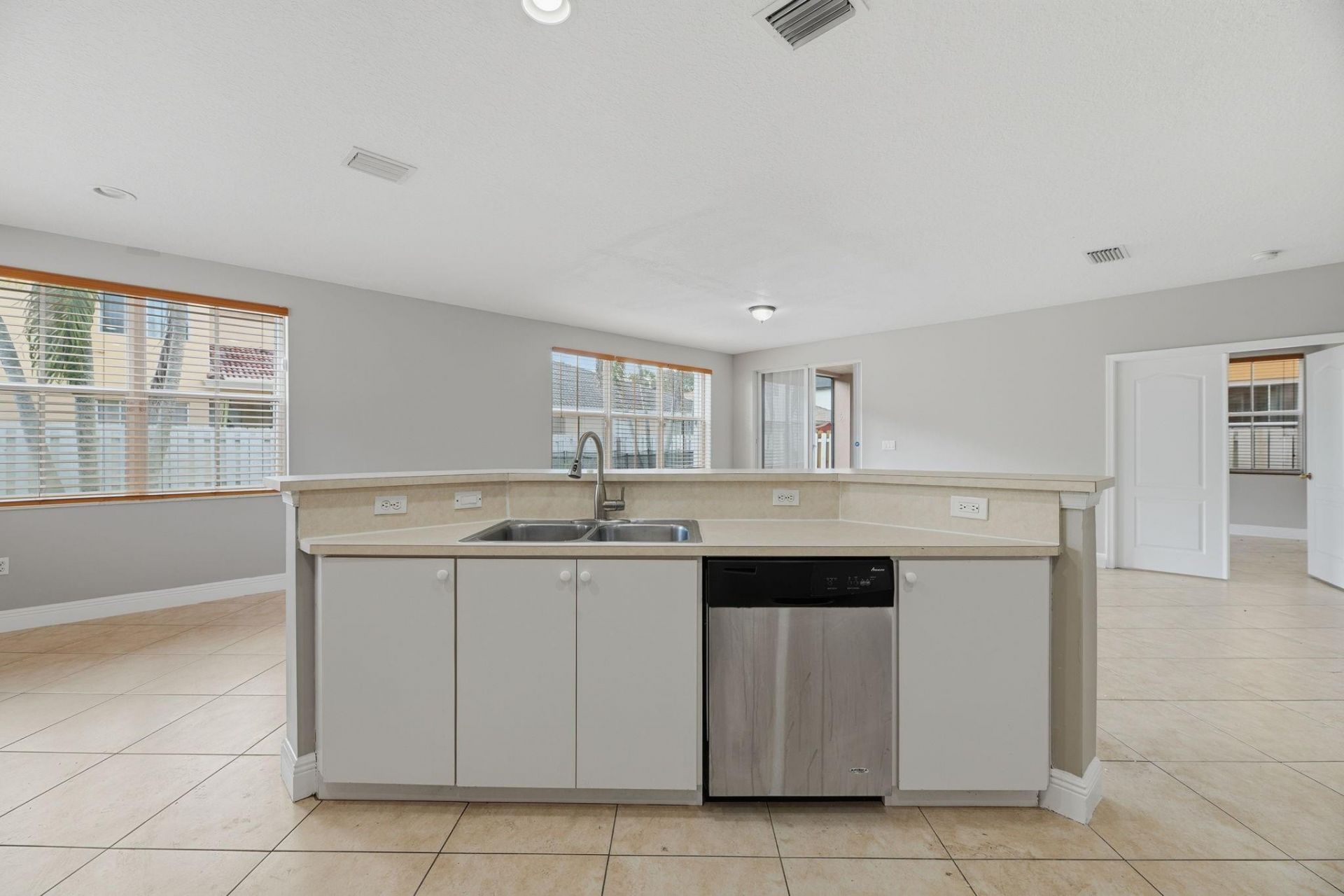 2332 SW 126th Avenue, Miramar, FL 33027 Photo