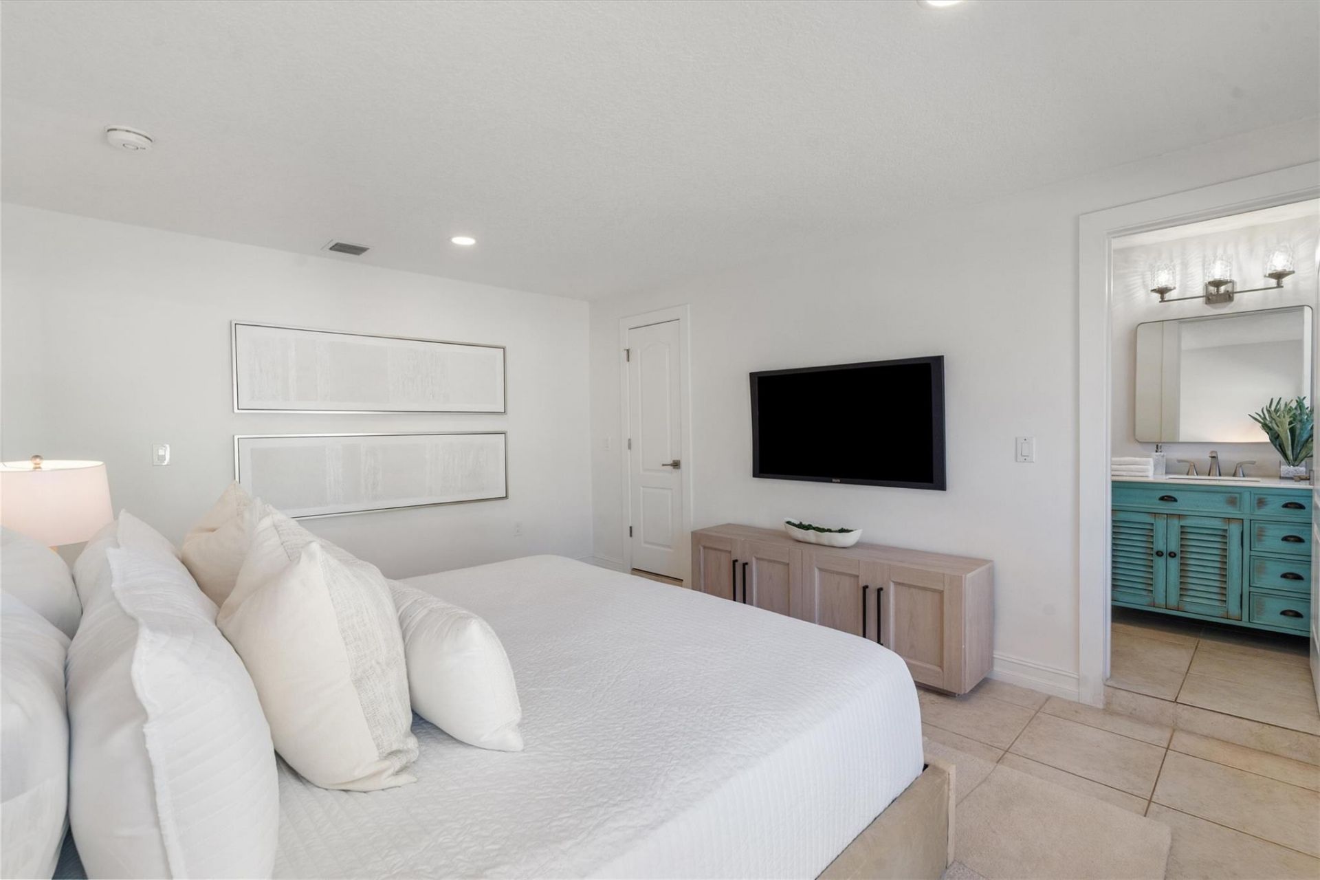 1967 Ocean Mist Drive, Lauderdale by the Sea, FL 33062 Photo