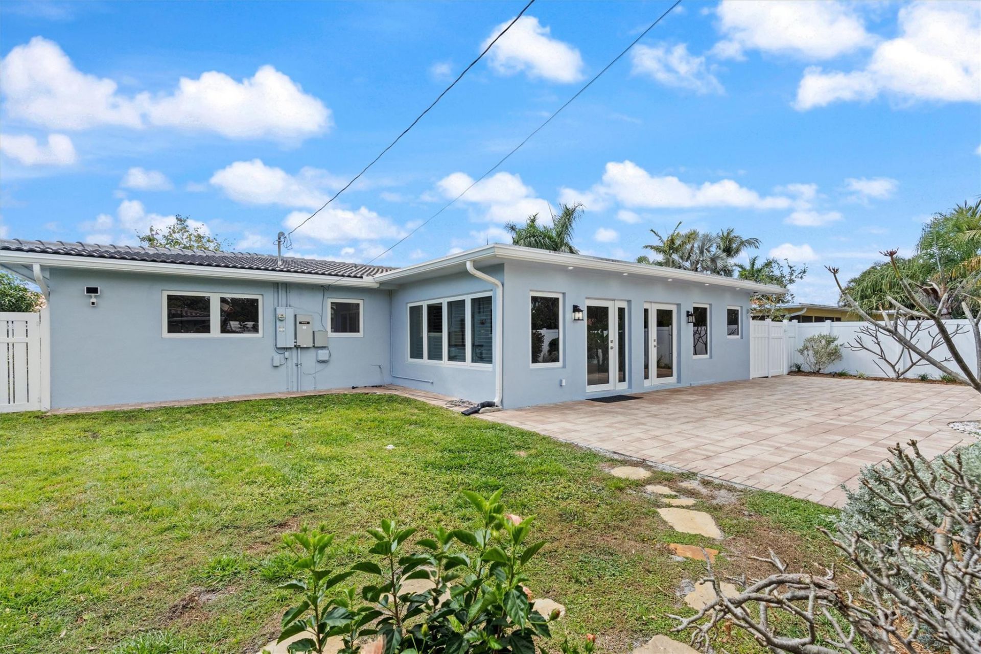 1967 Ocean Mist Drive, Lauderdale by the Sea, FL 33062 Photo