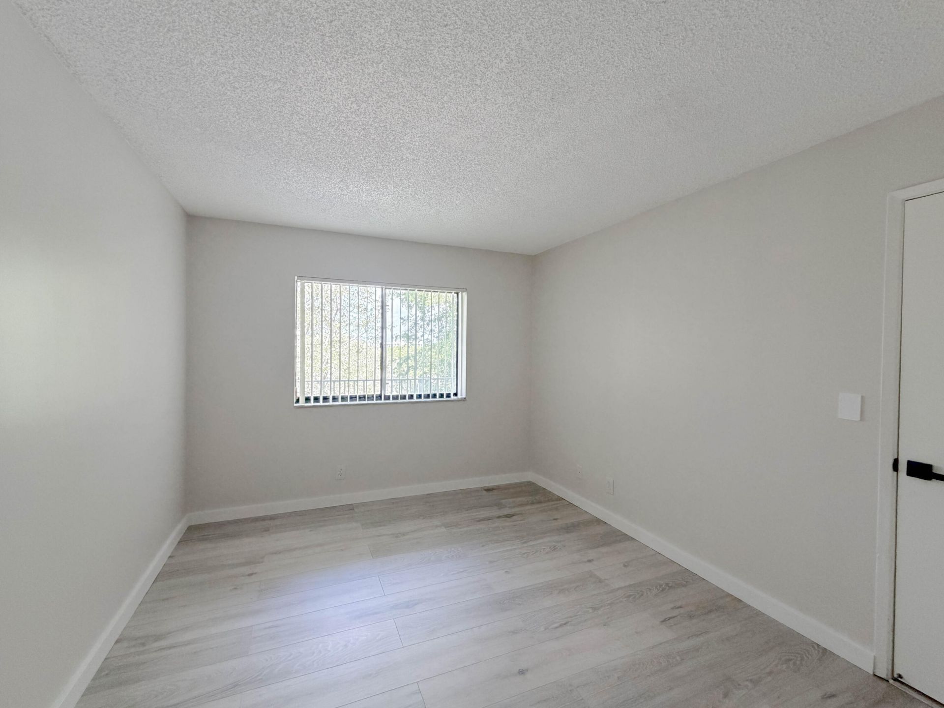 2228 N Cypress Bend Drive, Unit 407, Pompano Beach, FL 33069 Photo