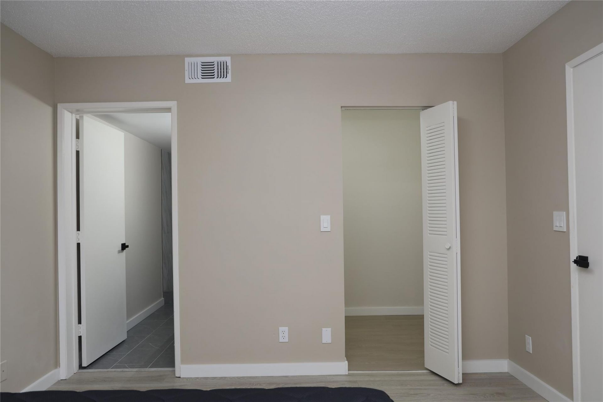 2228 N Cypress Bend Drive, Unit 407, Pompano Beach, FL 33069 Photo