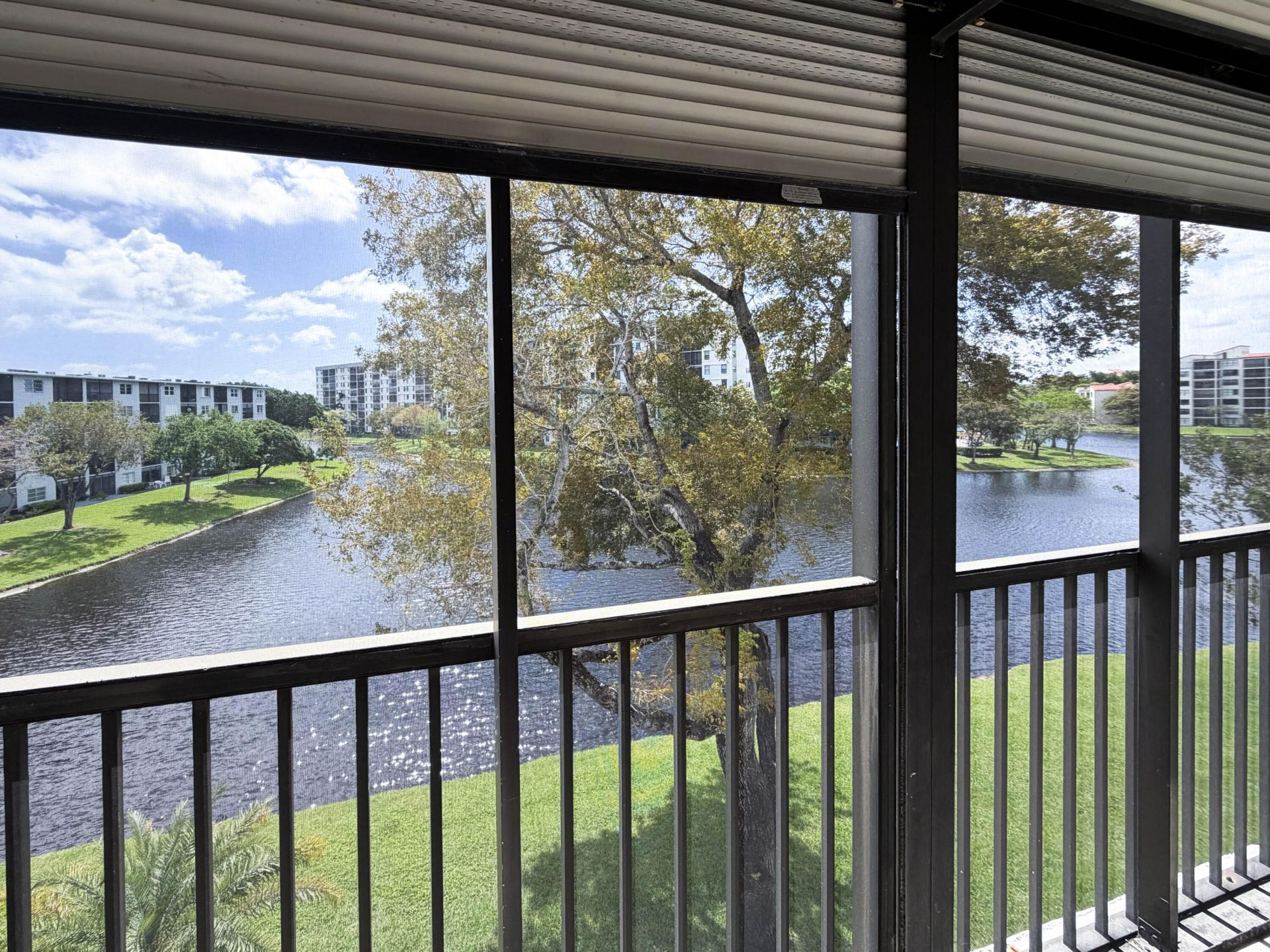 2228 N Cypress Bend Drive, Unit 407, Pompano Beach, FL 33069 Photo