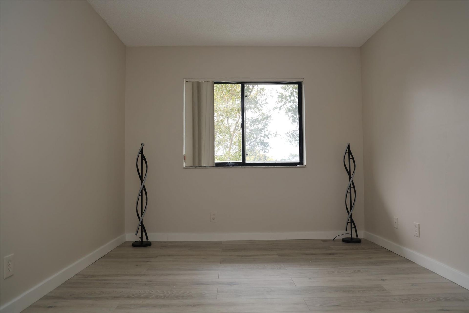 2228 N Cypress Bend Drive, Unit 407, Pompano Beach, FL 33069 Photo