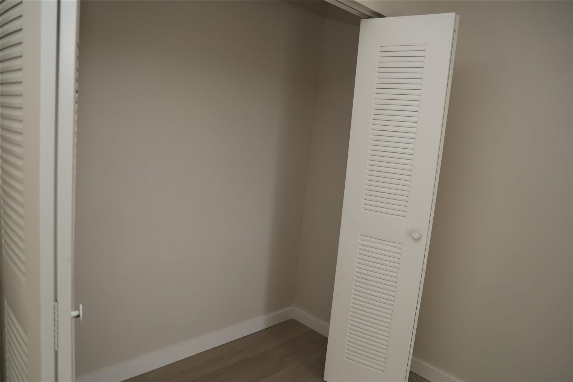 2228 N Cypress Bend Drive, Unit 407, Pompano Beach, FL 33069 Photo