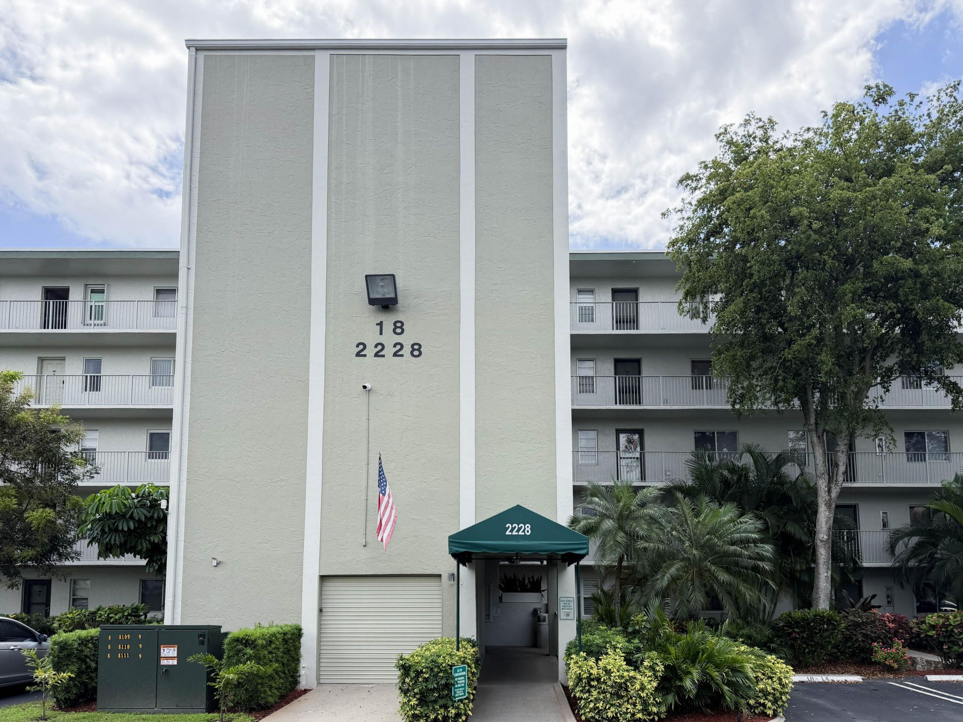 2228 N Cypress Bend Drive, Unit 407, Pompano Beach, FL 33069 Photo