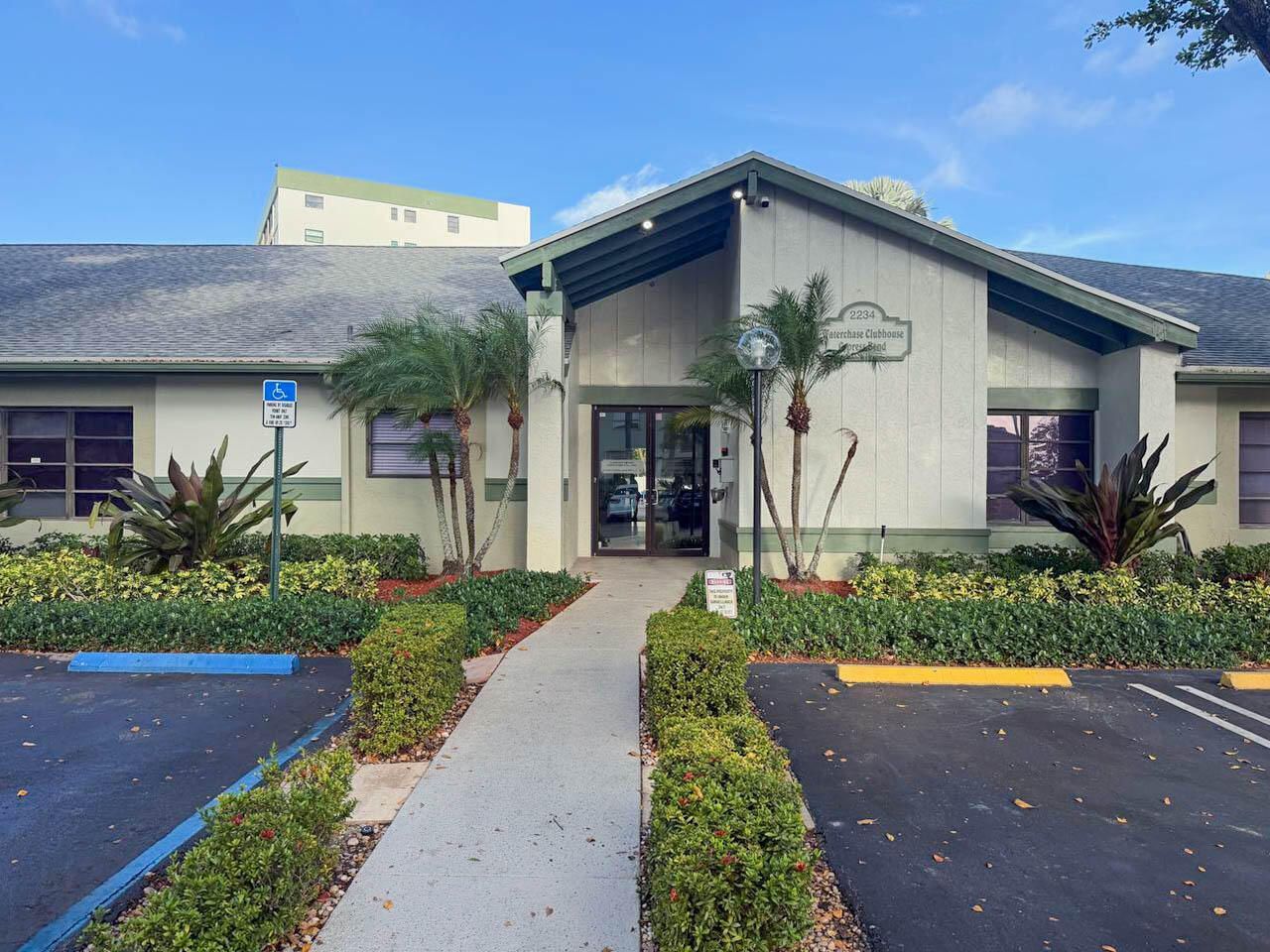 2228 N Cypress Bend Drive, Unit 407, Pompano Beach, FL 33069 Photo