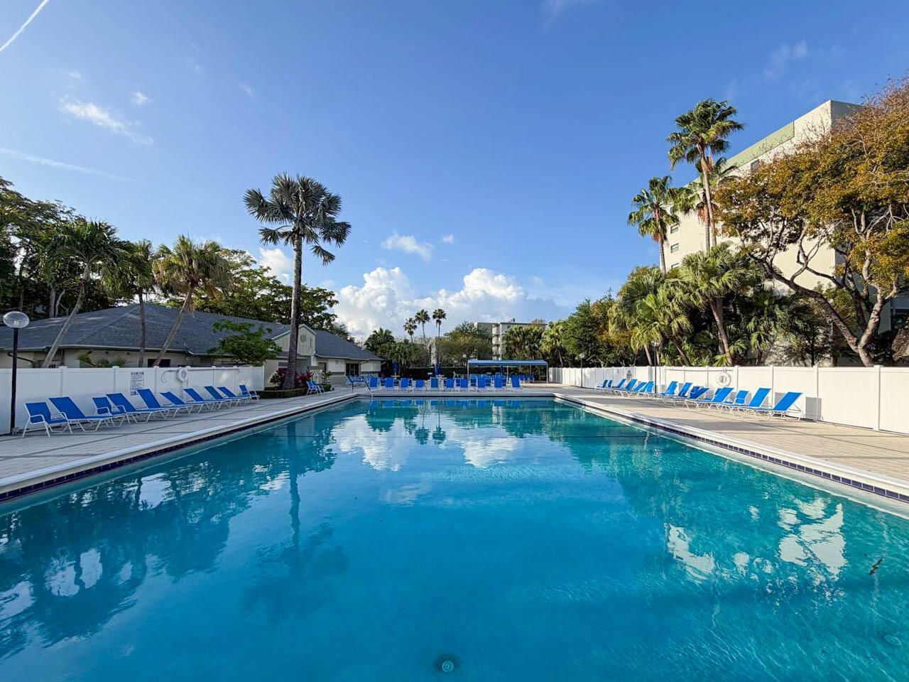 2228 N Cypress Bend Drive, Unit 407, Pompano Beach, FL 33069 Photo