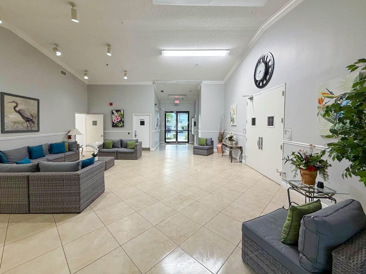 2228 N Cypress Bend Drive, Unit 407, Pompano Beach, FL 33069 Photo