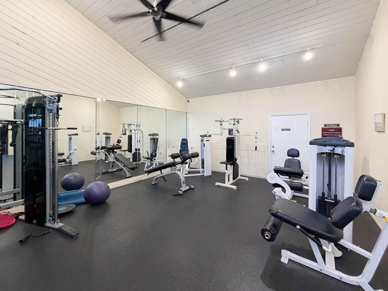 2228 N Cypress Bend Drive, Unit 407, Pompano Beach, FL 33069 Photo