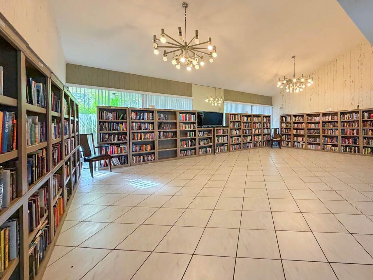 2228 N Cypress Bend Drive, Unit 407, Pompano Beach, FL 33069 Photo