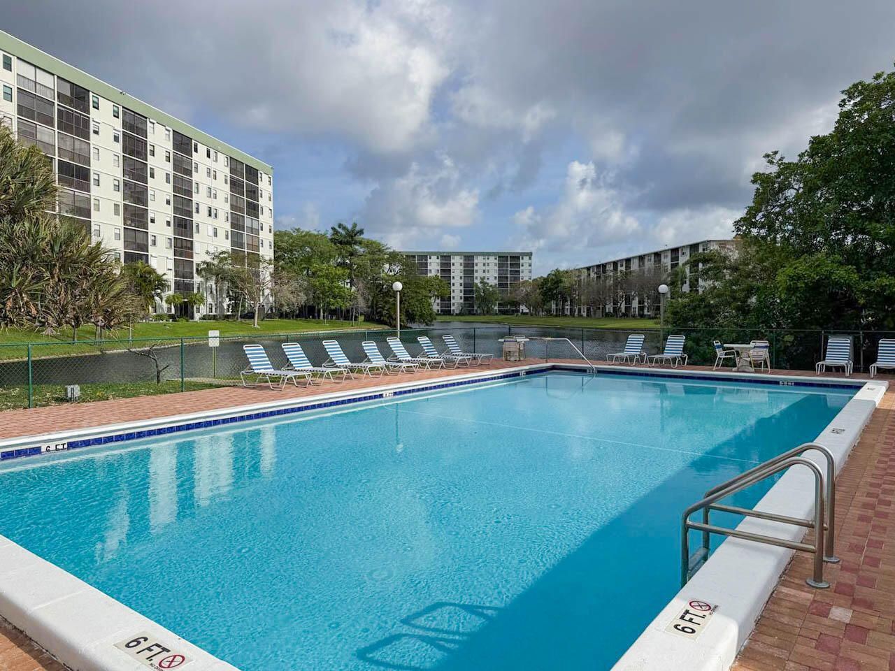 2228 N Cypress Bend Drive, Unit 407, Pompano Beach, FL 33069 Photo