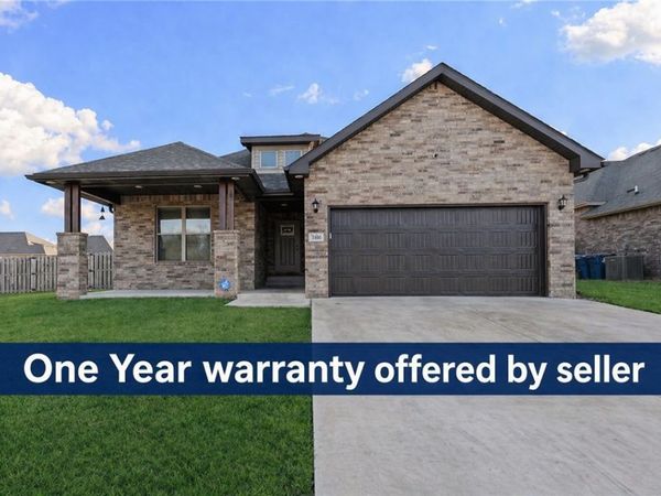 2401 Lock Lane, Pea Ridge, AR 72751