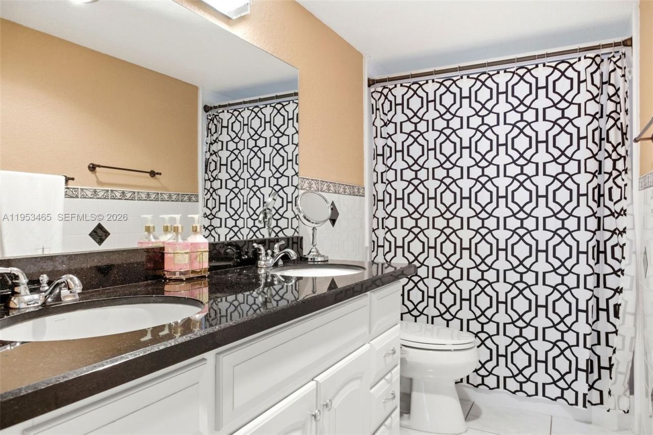 410 NW 68th Ave , Unit 401, Plantation, FL 33317 Photo