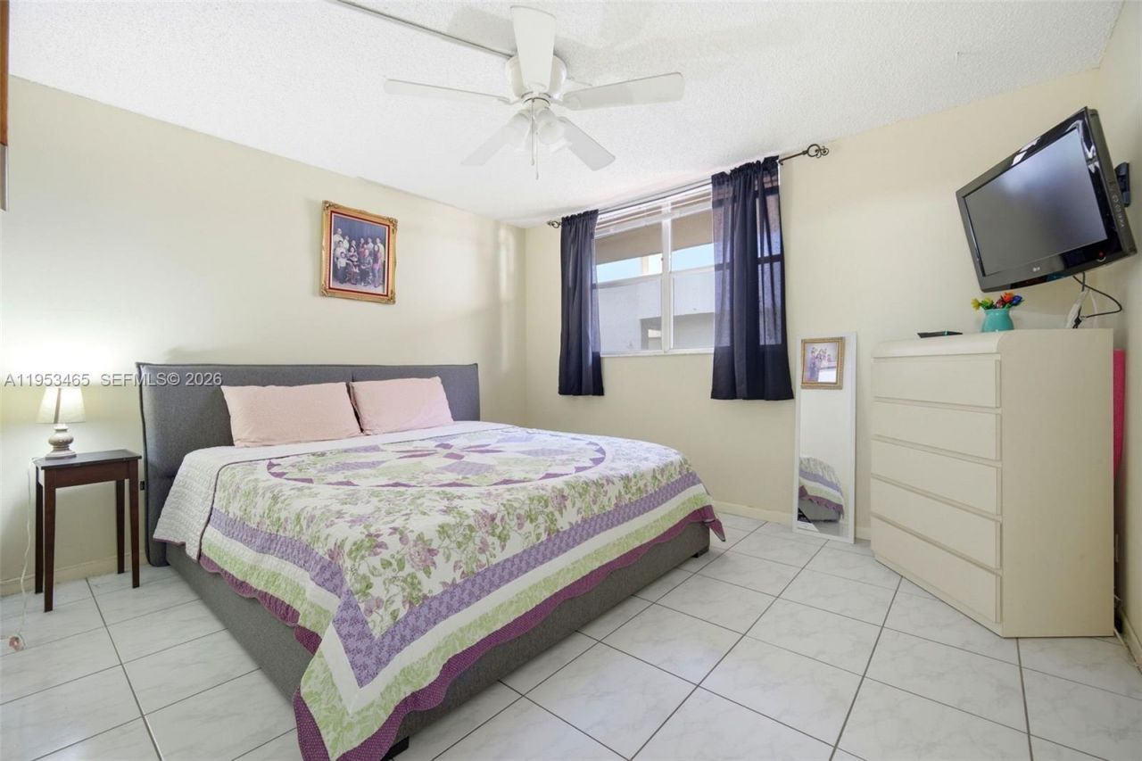 410 NW 68th Ave , Unit 401, Plantation, FL 33317 Photo