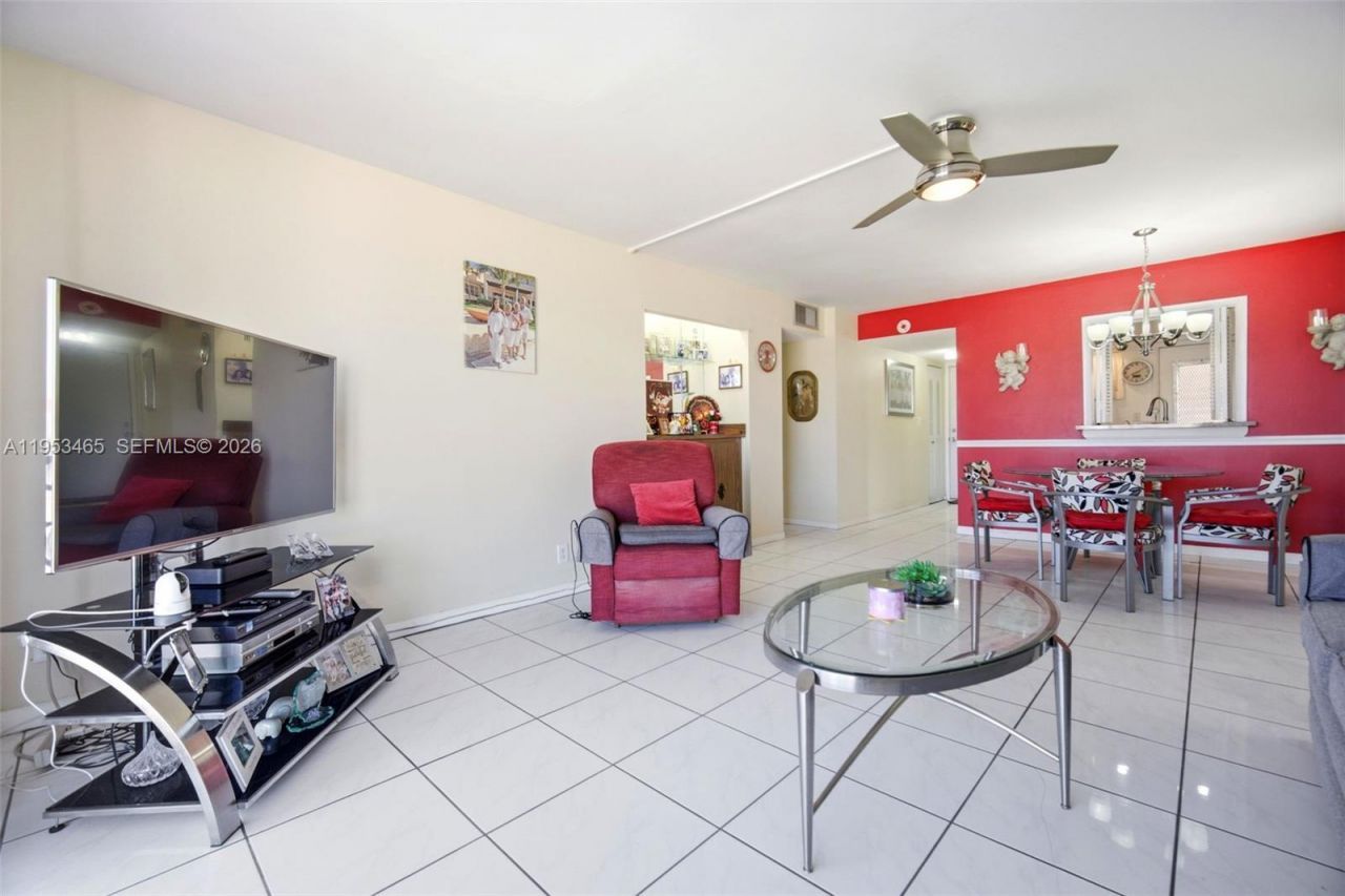 410 NW 68th Ave , Unit 401, Plantation, FL 33317 Photo