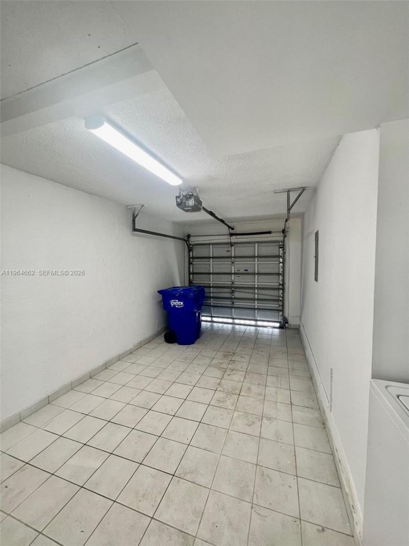 922 NW 106th Ave Cir, Unit 922, Miami, FL 33172 Photo