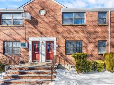 15-28 160th Street, Unit 6-29, Whitestone, NY 11357