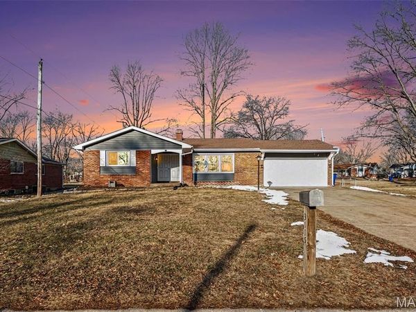 3115 Wellington Drive, Florissant, MO 63033