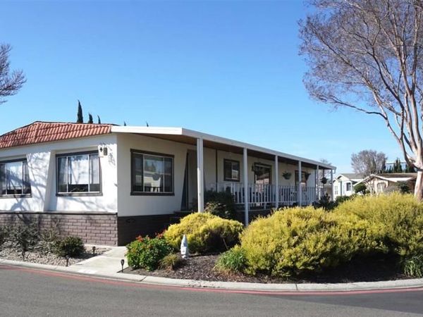 690 Persian Drive, Sunnyvale, CA 94089