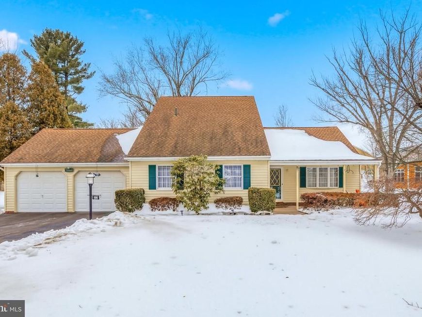 312 Royal Avenue, North Wales, PA 19454 Main Photo