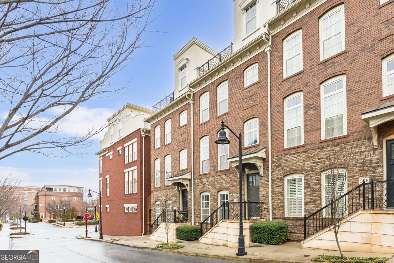 307 Green Street Se, Marietta, GA 30060 Main Photo